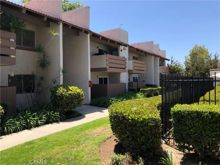 17562 Vandenberg Lane #4 photo 1