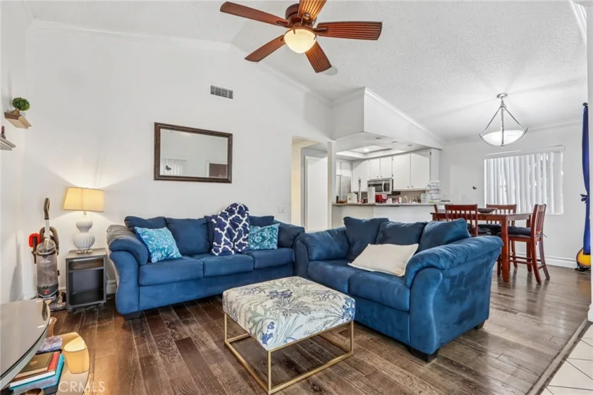 M204 La Costa photo 6