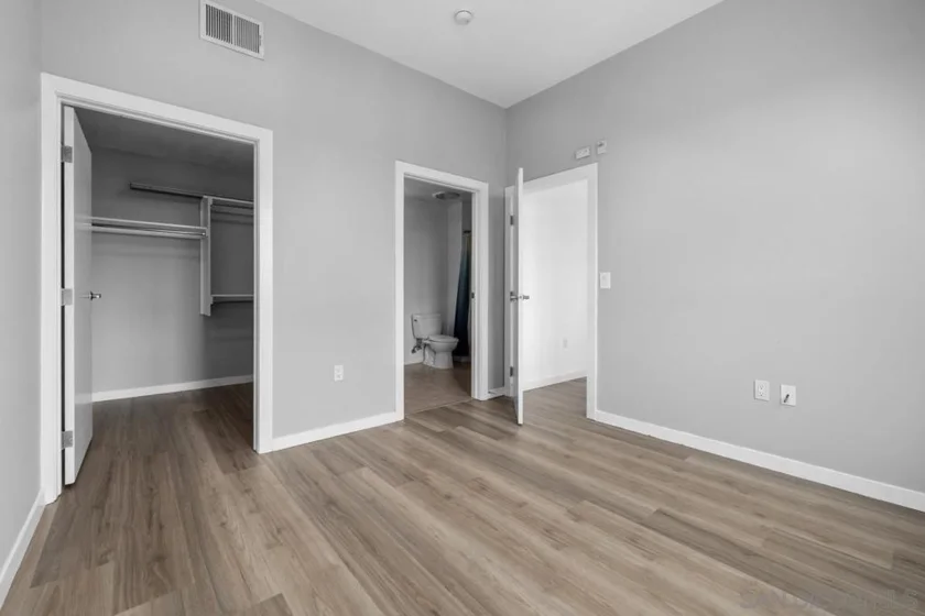 889 Date Street #448 photo 16