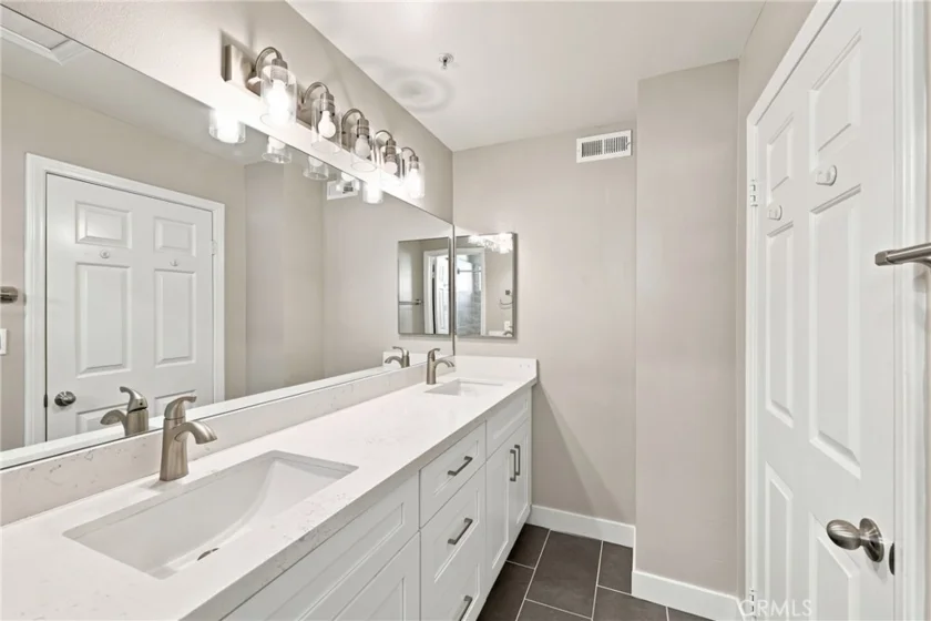 451 S Oakland Avenue #2 photo 26