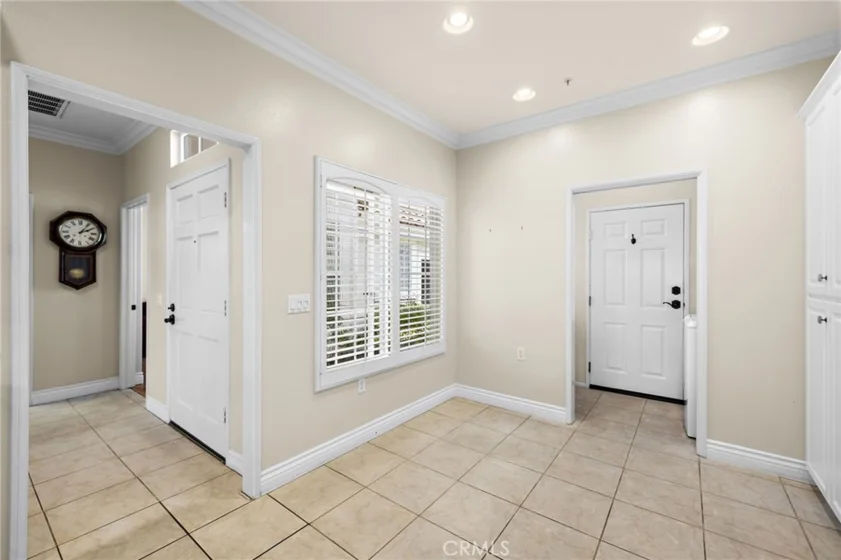 21734 San Leandro photo 9