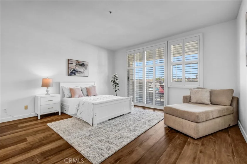 4167 Warner Avenue #105 photo 9