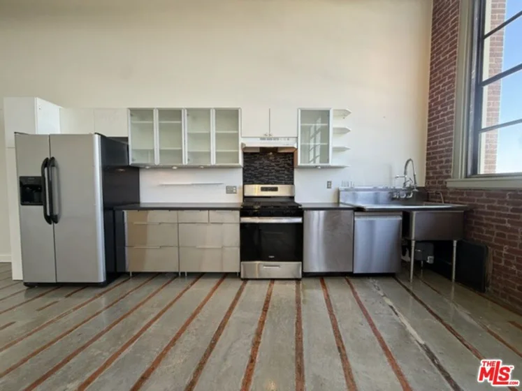 1850 Industrial Street #607 photo 8