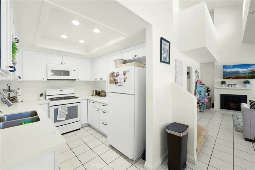 638 Parkview photo 6