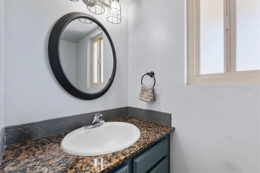 4727 Knickerbocker photo 14