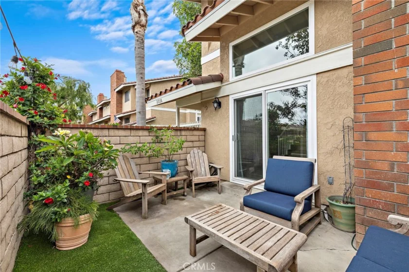 21038 Poolside photo 26