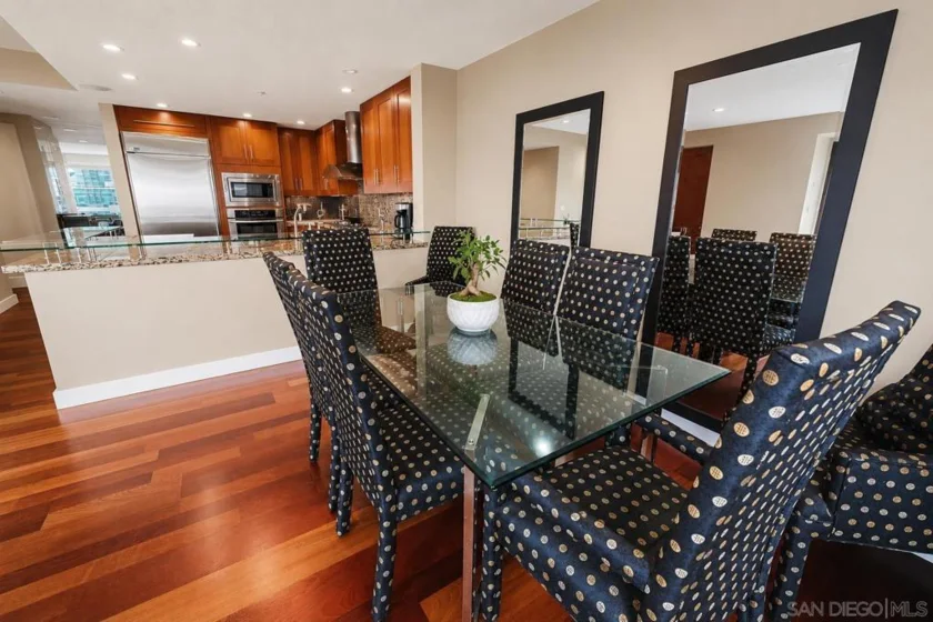 1205 Pacific Hwy #2906 photo 15