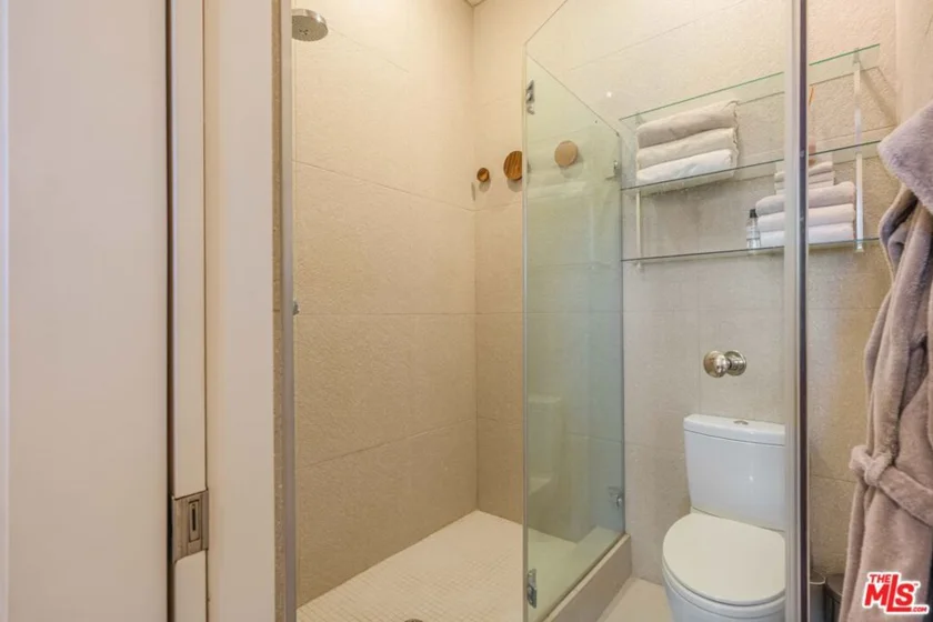 751 N Fairfax Avenue #4 photo 9