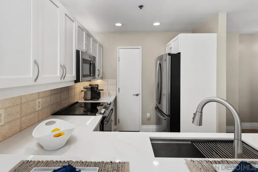 427 9th Avenue #1008 photo 19