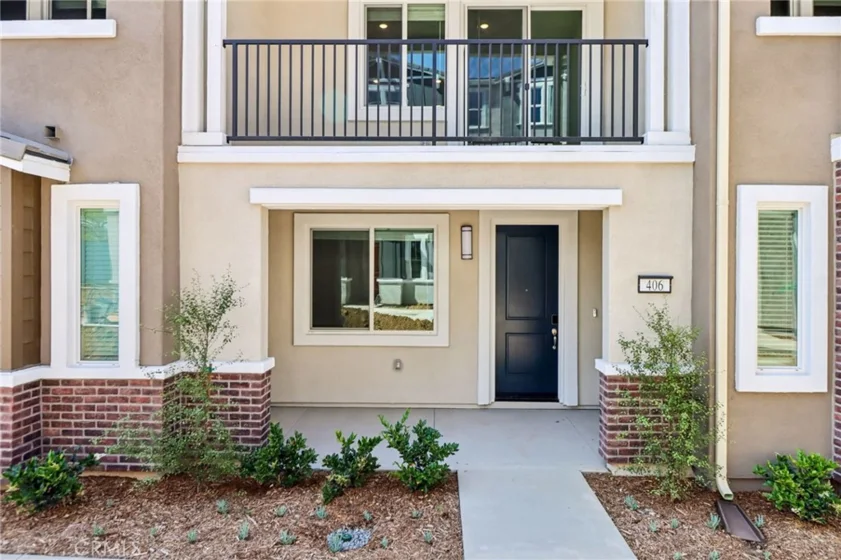 406 Lotus Drive photo 2