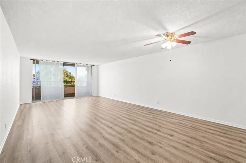 4505 California #402 photo 24