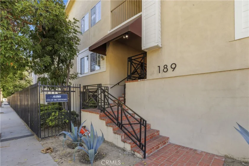 4189 Vineland Avenue #111 photo 20