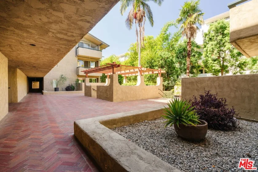 960 San Pasqual Street #203 photo 40
