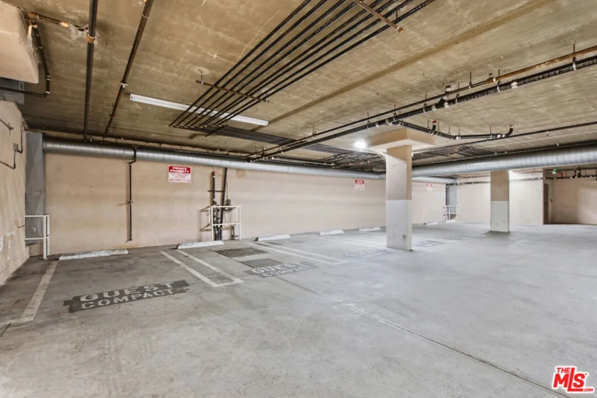 11908 Darlington Avenue #203 photo 25