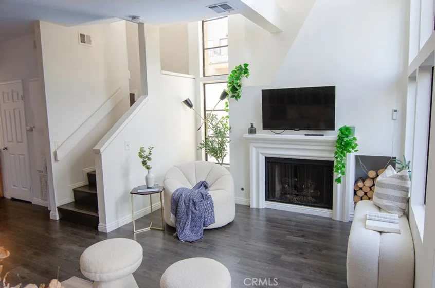 1310 E Orange Grove Boulevard #113 photo 2