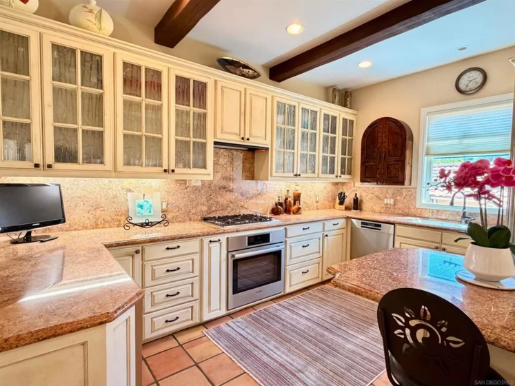 763 G Avenue photo 7