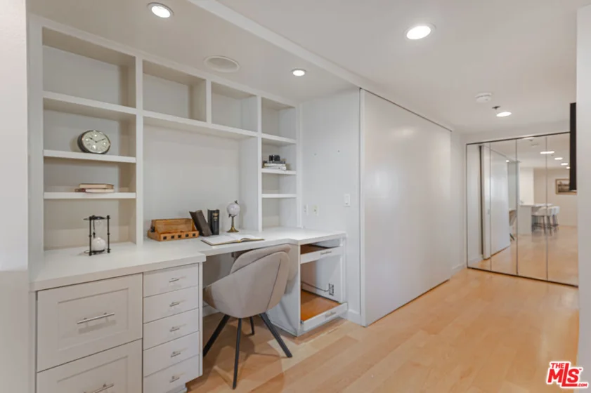 10445 Wilshire Boulevard #1402 photo 12