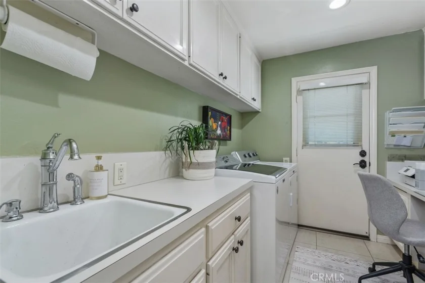 22833 Hidden Creek Court photo 29
