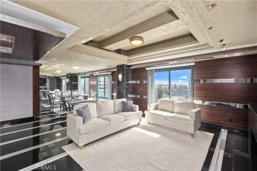 10336 Wilshire #703 photo 5