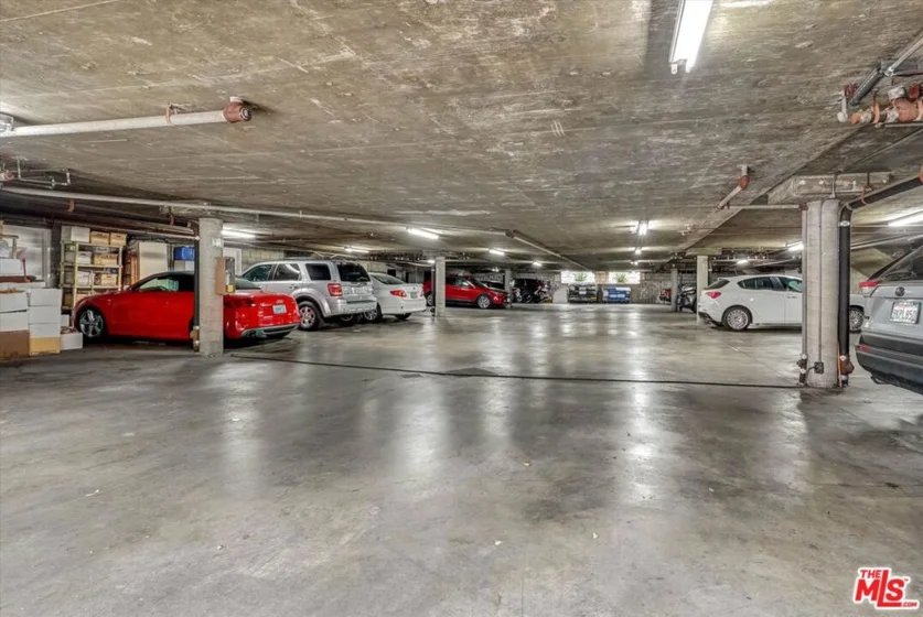 1828 Barry Avenue #4 photo 23