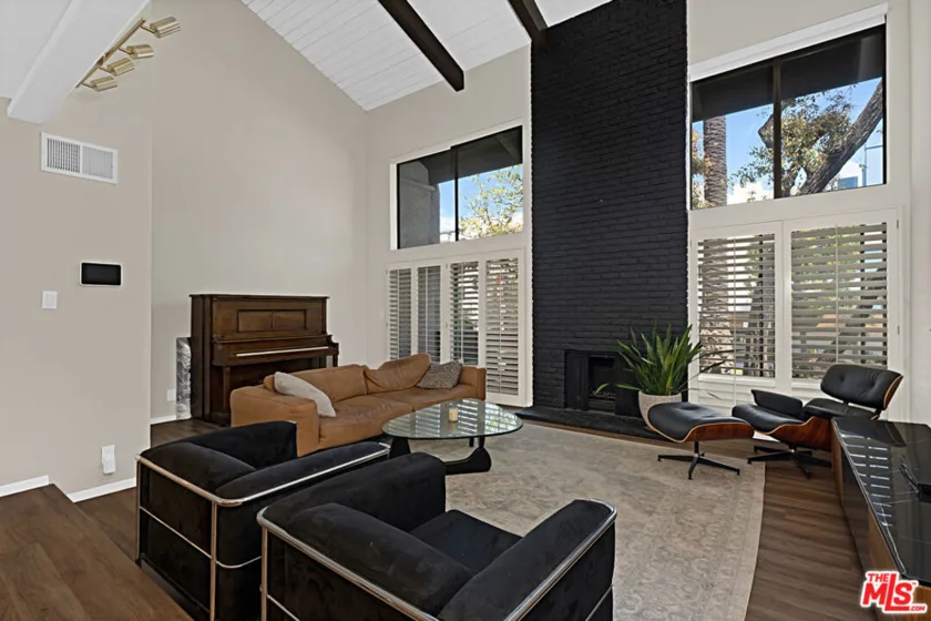 1925 S Beverly Glen Boulevard #40 photo 39