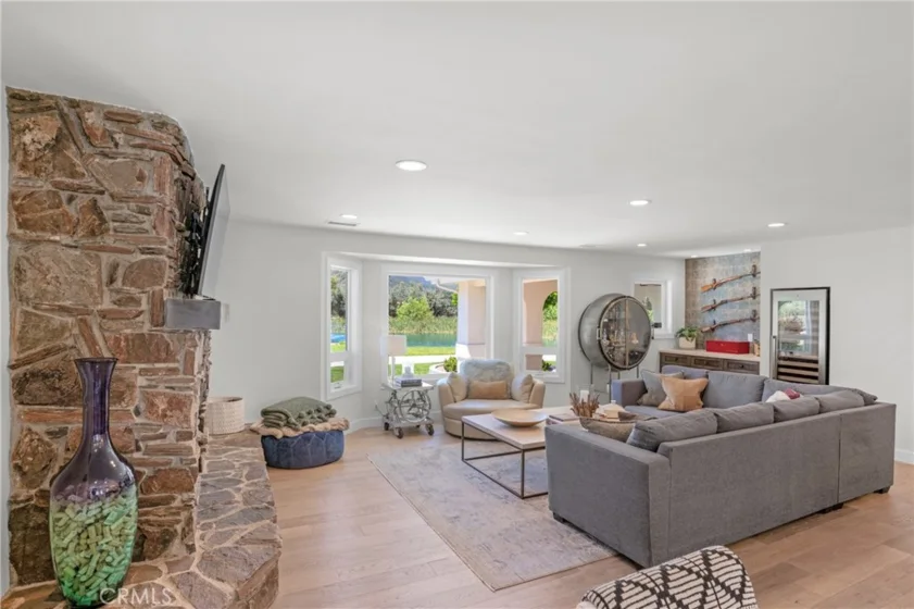 26465 Douglas Avenue photo 69