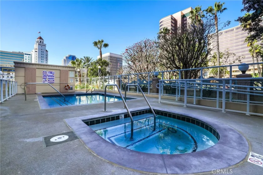388 E Ocean Boulevard #305 photo 42