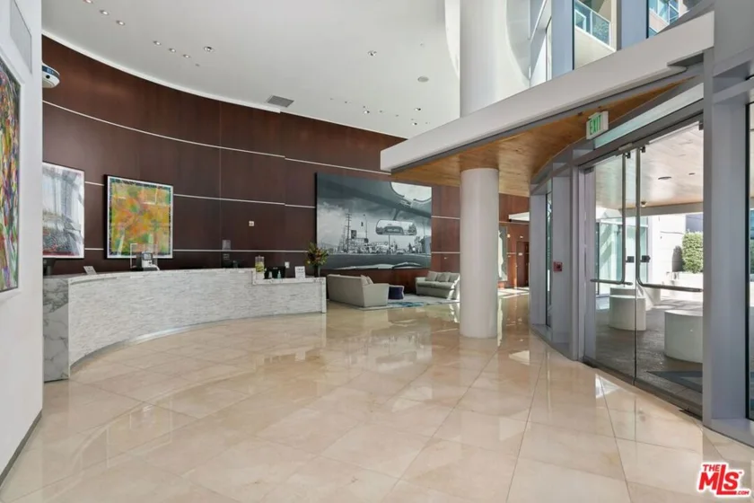 13700 Marina Pointe Drive #1219 photo 37