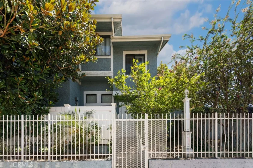 15106 Nordhoff photo 38