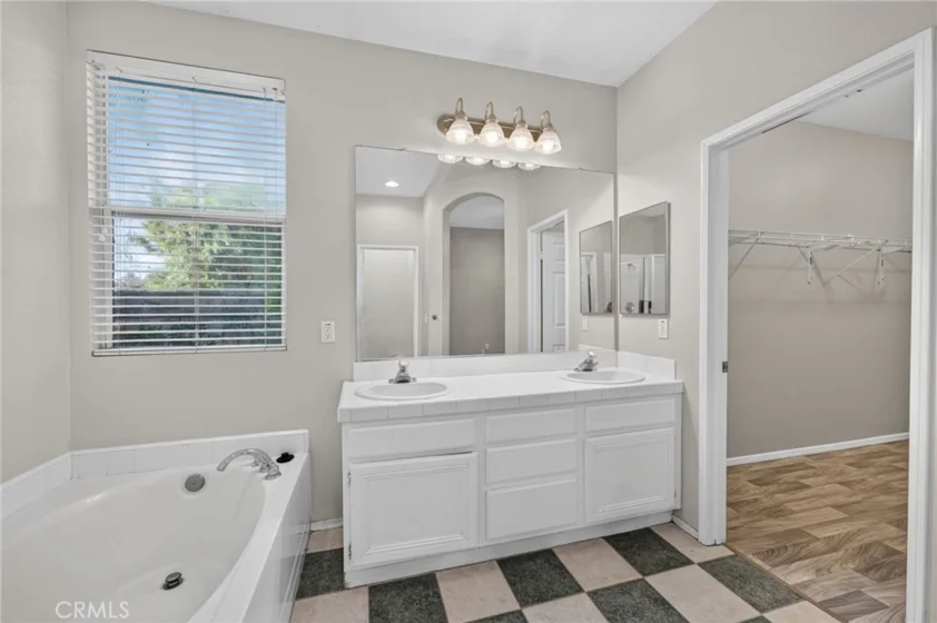 37799 Amber Lane photo 27