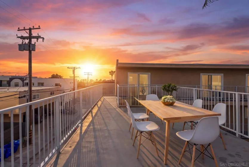 4477 Mentone Street ##211 photo 2