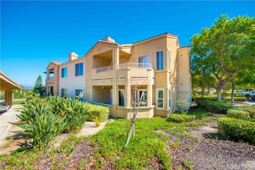 2375 Del Mar Way #101 photo 1
