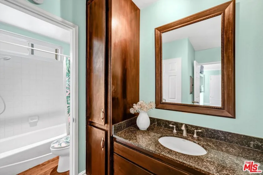 9005 Cynthia Street #102 photo 17
