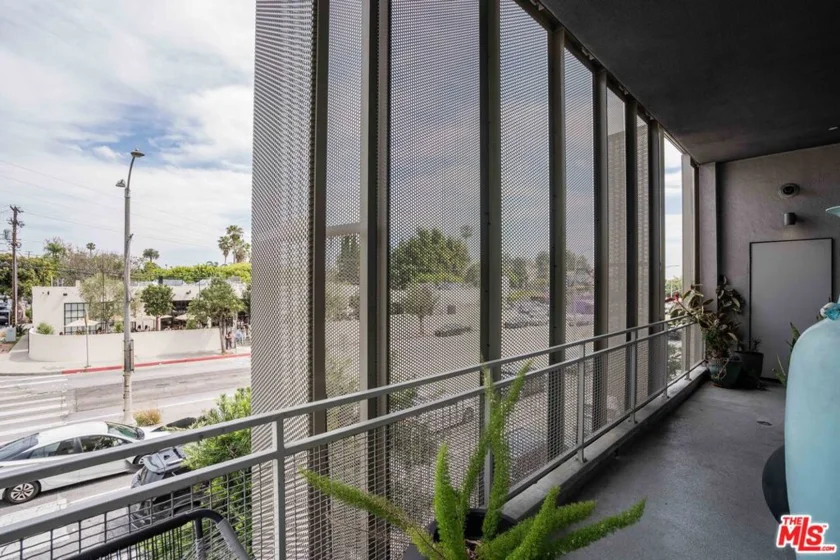 751 N Fairfax Avenue #4 photo 15