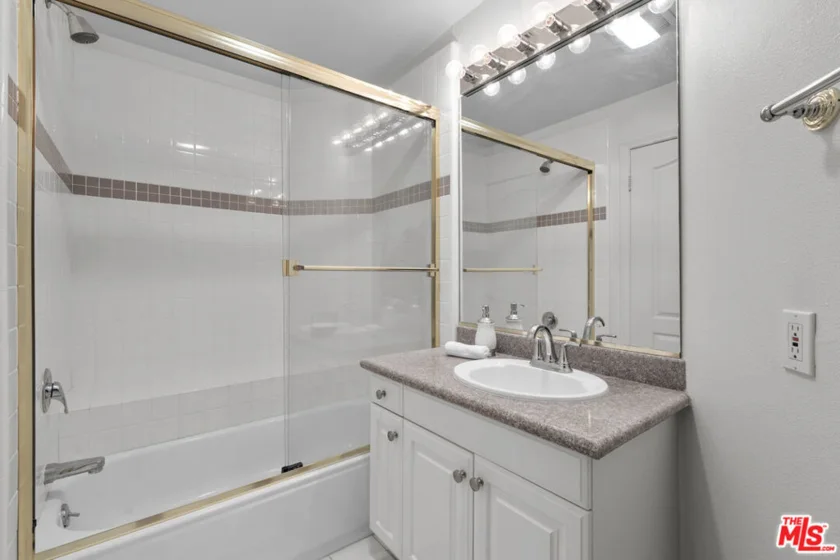 1100 S Clark Drive #203 photo 12