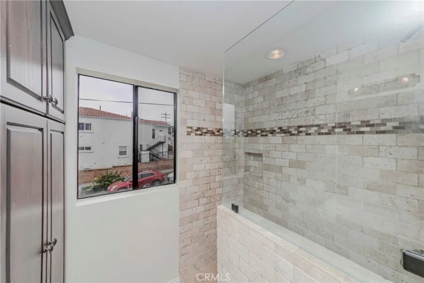 912 W 18th Street #2A photo 14