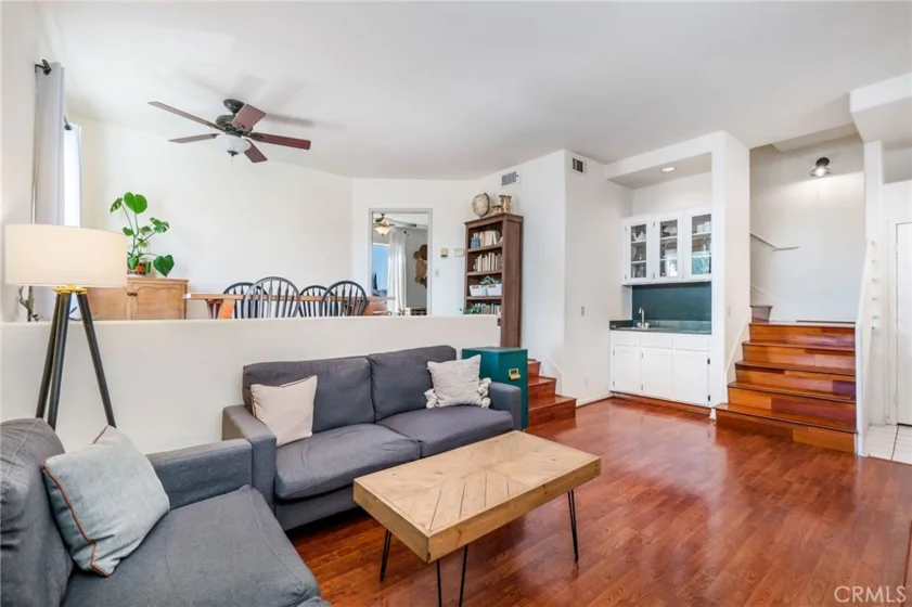 7267 Corbin Avenue #N photo 1