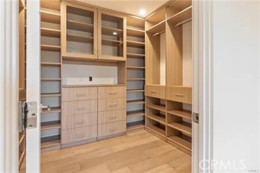 14157 Tiara Street #101 photo 25