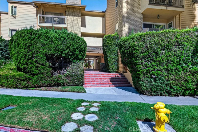 6151 Canterbury Drive #104 photo 3