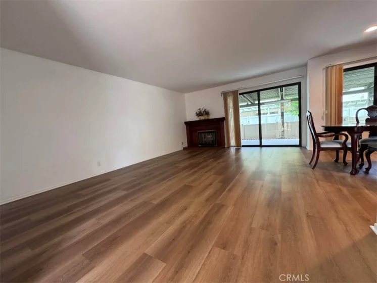 530 Berry photo 5
