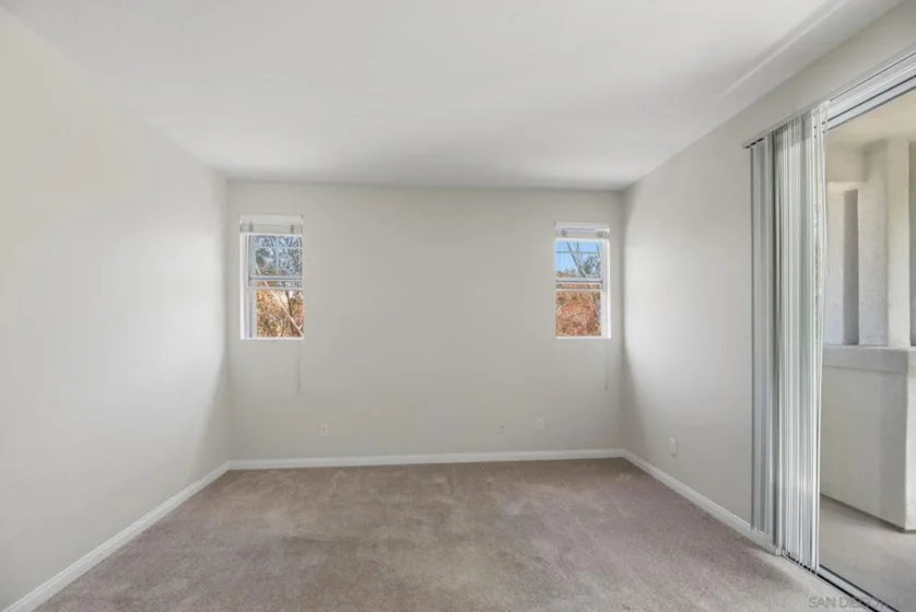 750 Harbor Cliff Way #105 photo 21