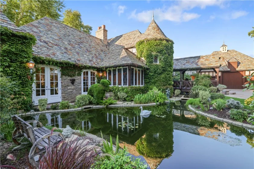 22368 Streamside Court photo