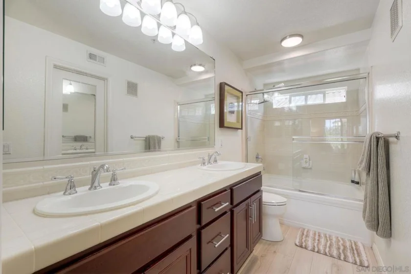 2770 Farragut Road #116 photo 21
