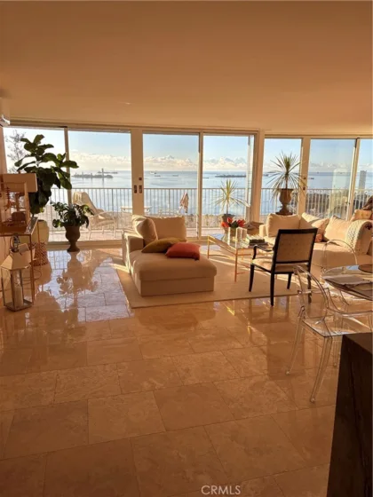 700 E Ocean #2205 photo 2