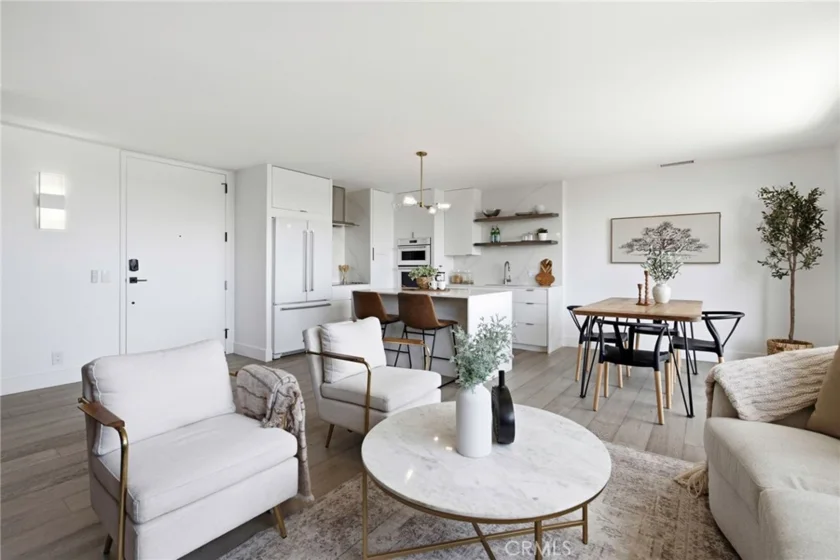 100 S Doheny #707 photo 52