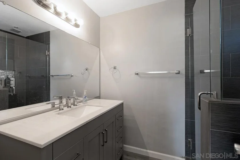24567 Adams Avenue photo 26