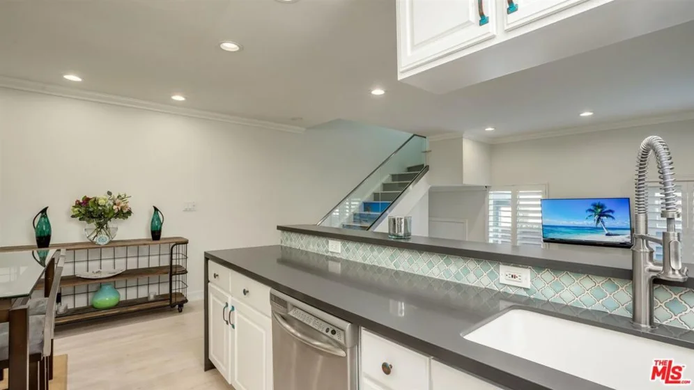 1144 17th Street #11 photo 3