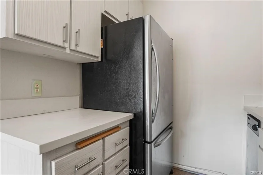 5860 Benner #303 photo 11