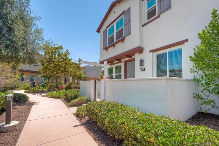 4134 Vela Way photo 3