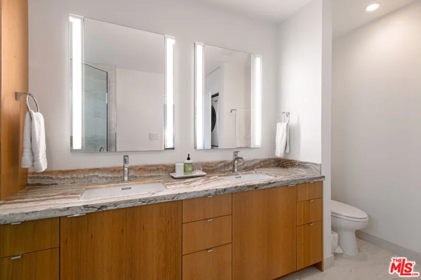 2332 Fox Hills Drive #305 photo 12